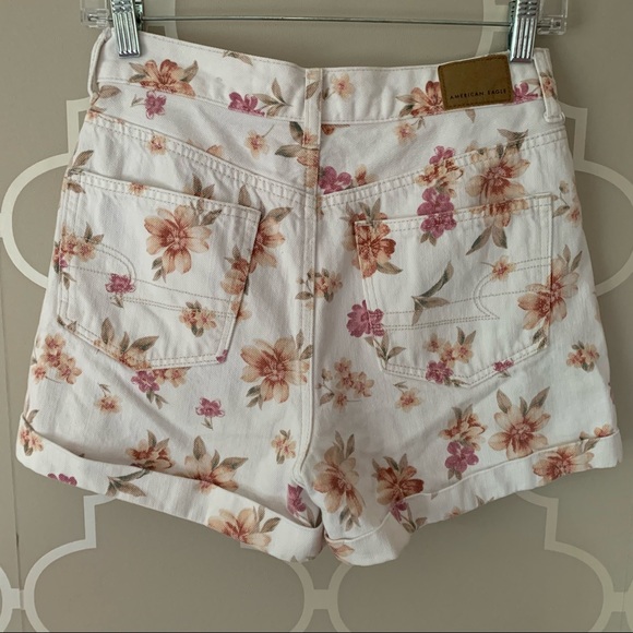 American Eagle High Waist Cuffed Mom Shorts Women's Size 2 Floral Print Denim - Picture 3 of 6
